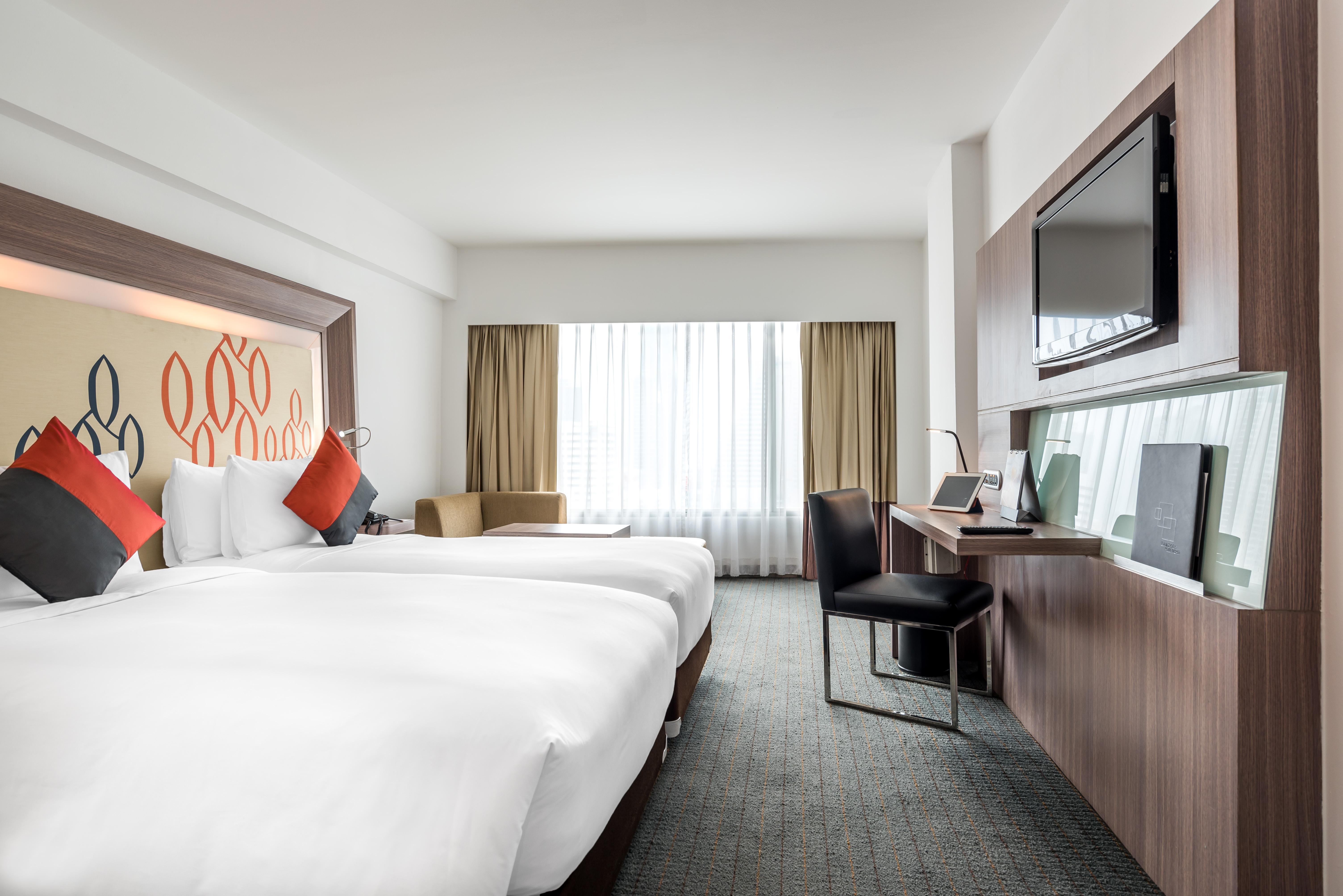 Hilton Garden Inn Bangkok Silom מראה חיצוני תמונה