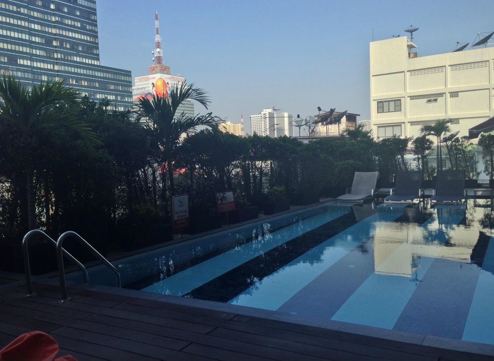 Hilton Garden Inn Bangkok Silom מראה חיצוני תמונה