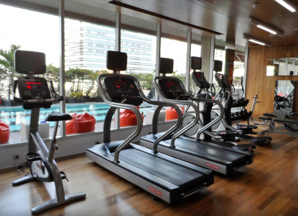 Hilton Garden Inn Bangkok Silom מראה חיצוני תמונה