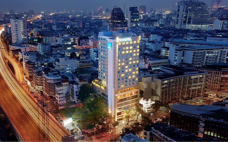 Hilton Garden Inn Bangkok Silom מראה חיצוני תמונה